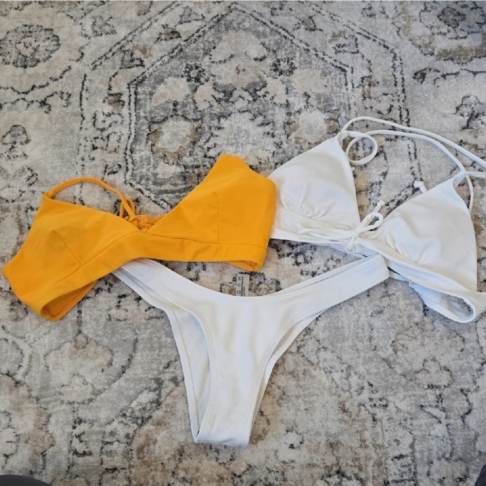 Zaful Yellow and White Ribbed Mix-and-Match Bikini Set